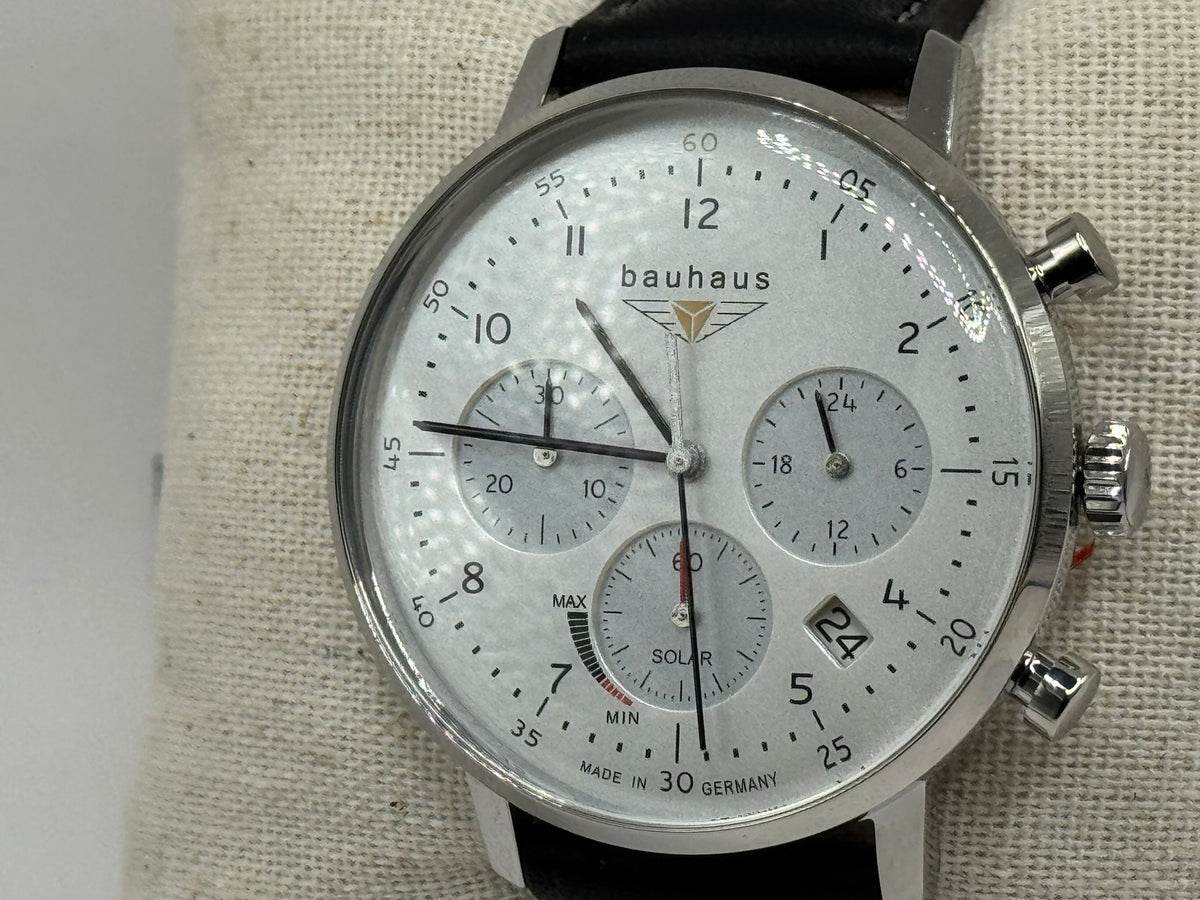 Bauhaus Dessau 2086-1 Solar Chronograph – Made in Germany — view 3
