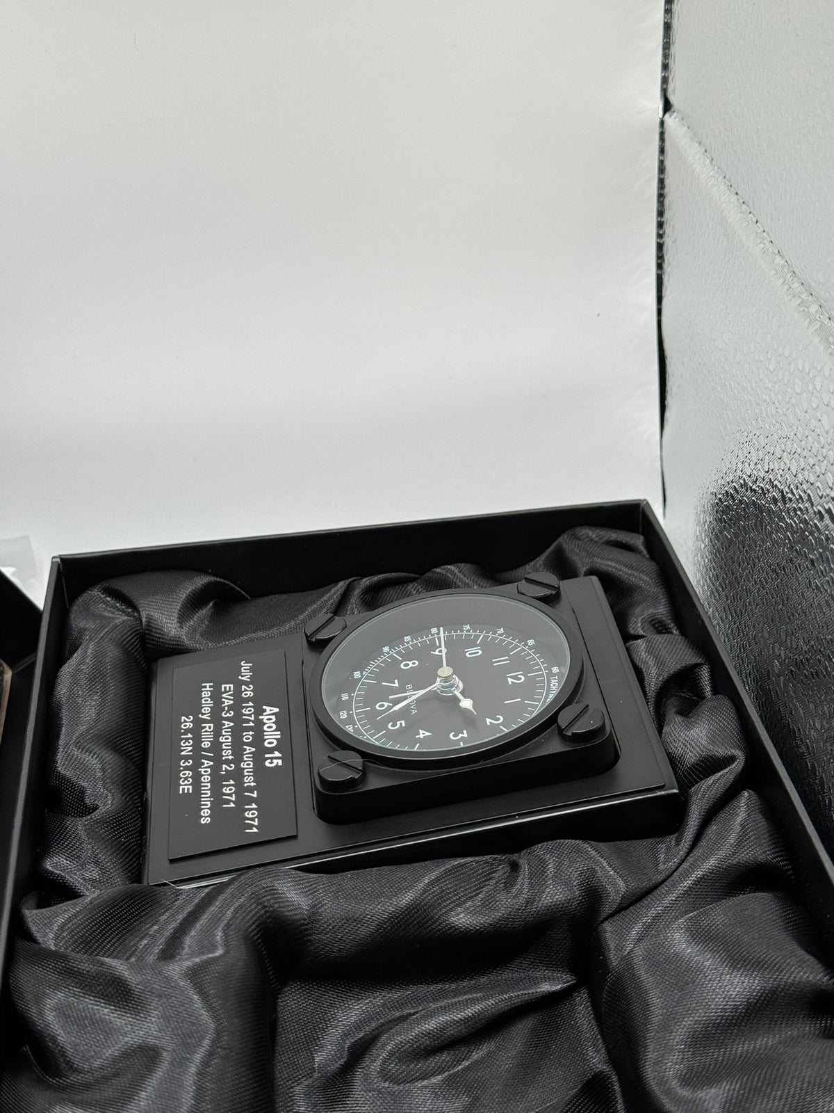 Bulova Lunar Pilot Traveler Limited Edition Clock – Apollo 15 — view 12