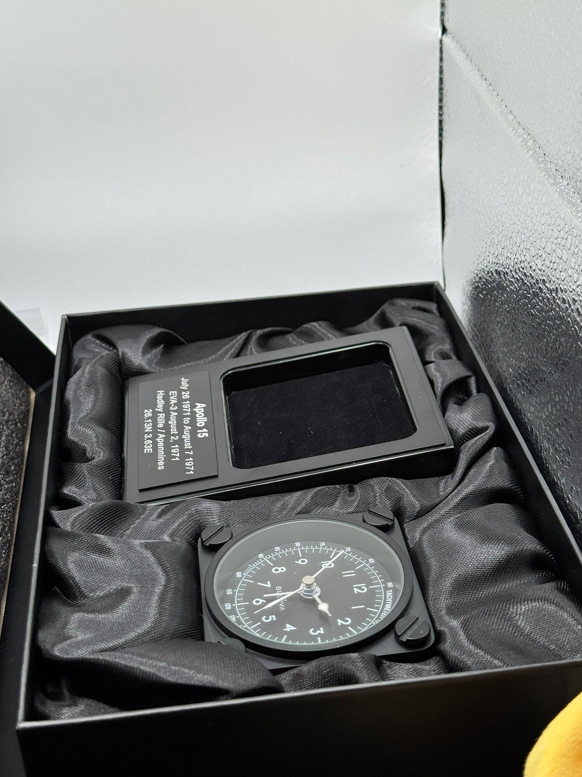 Bulova Lunar Pilot Traveler Limited Edition Clock – Apollo 15 — view 13