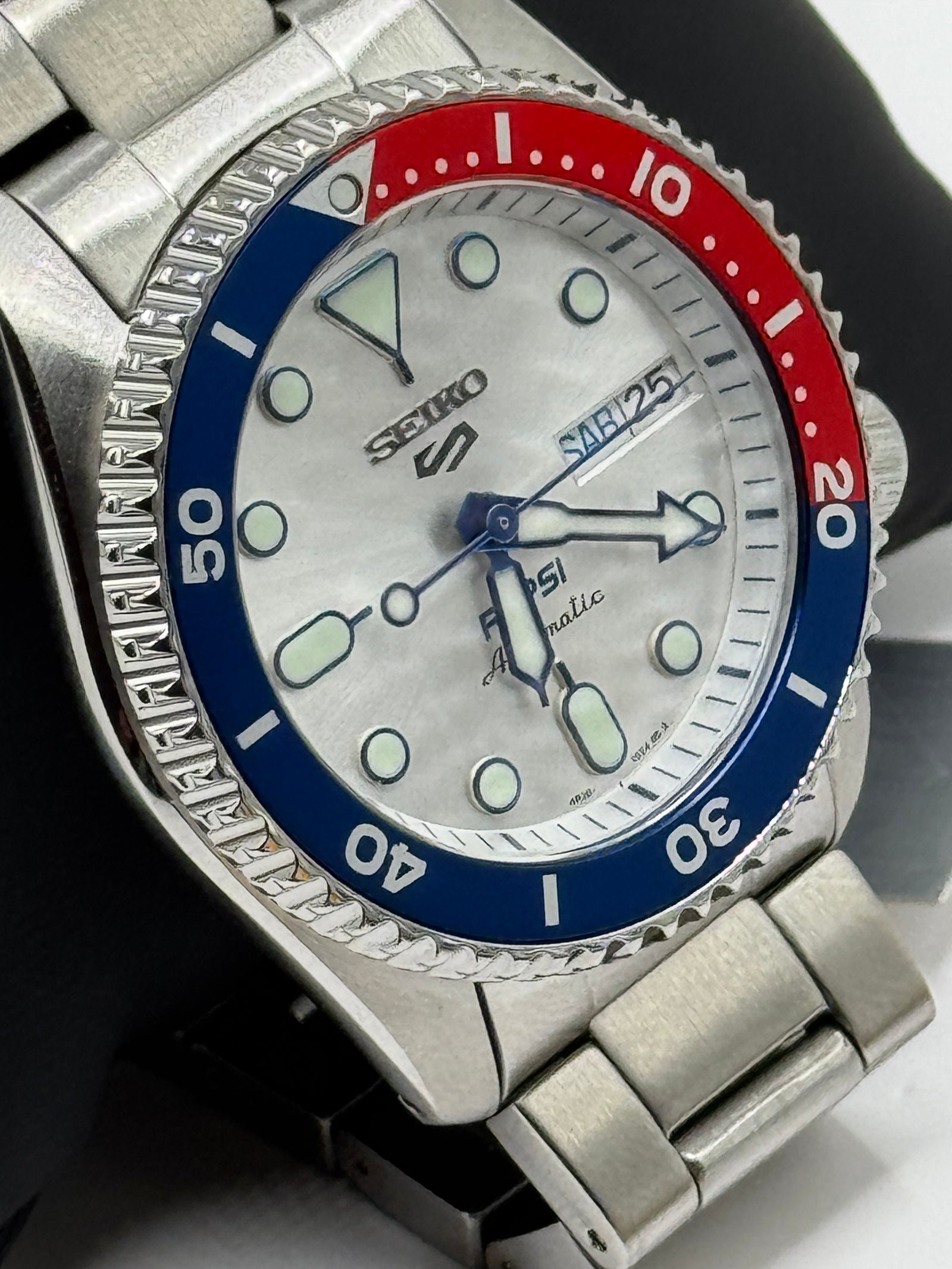 Seiko 5 Sports SRPL99 – Limited Edition Automatic – Pepsi Bezel — view 11