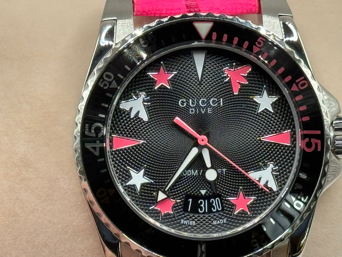 Gucci Dive – Pink/Black Dial – Swiss Made – 200M — view 3