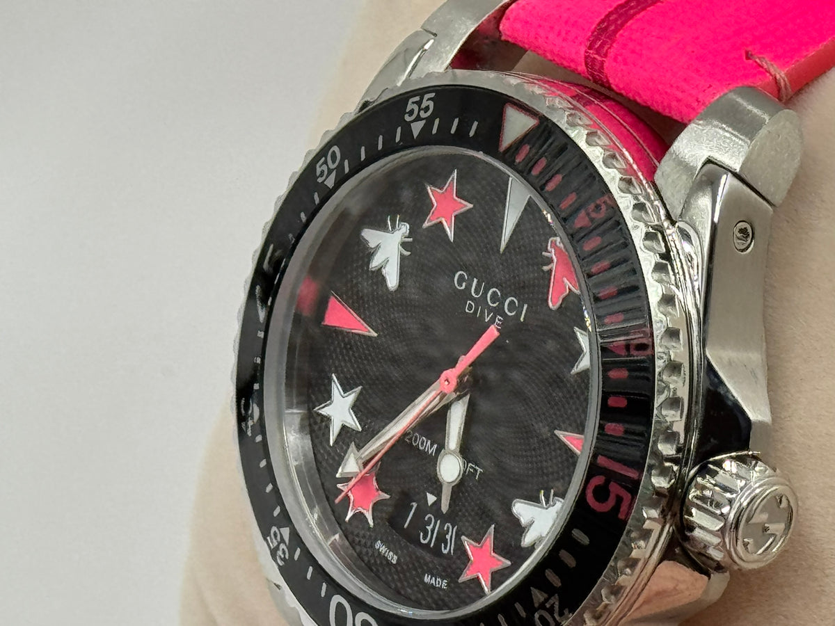 Gucci Dive – Pink/Black Dial – Swiss Made – 200M — view 7
