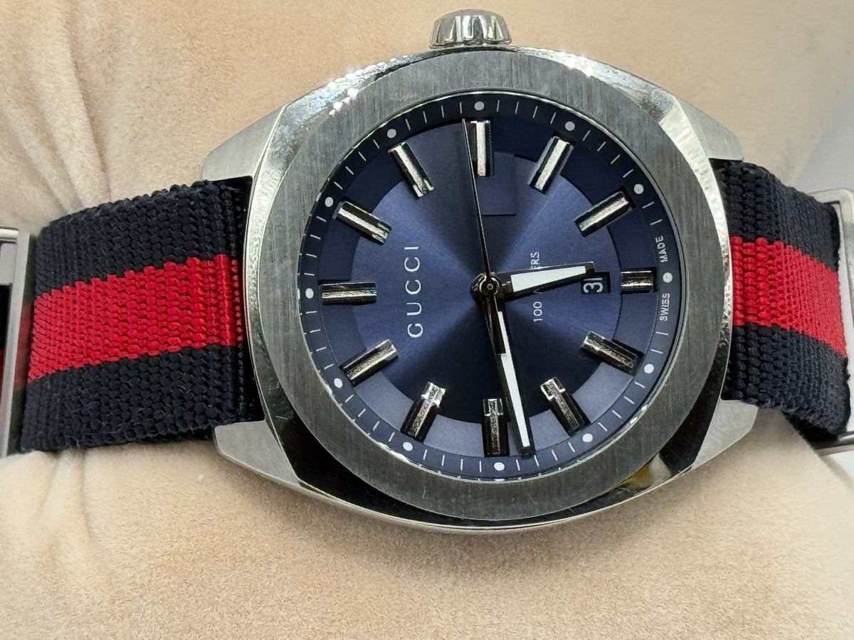 Gucci GG2570 Blue Dial – Swiss Made – Red &amp; Blue Web Strap — view 11