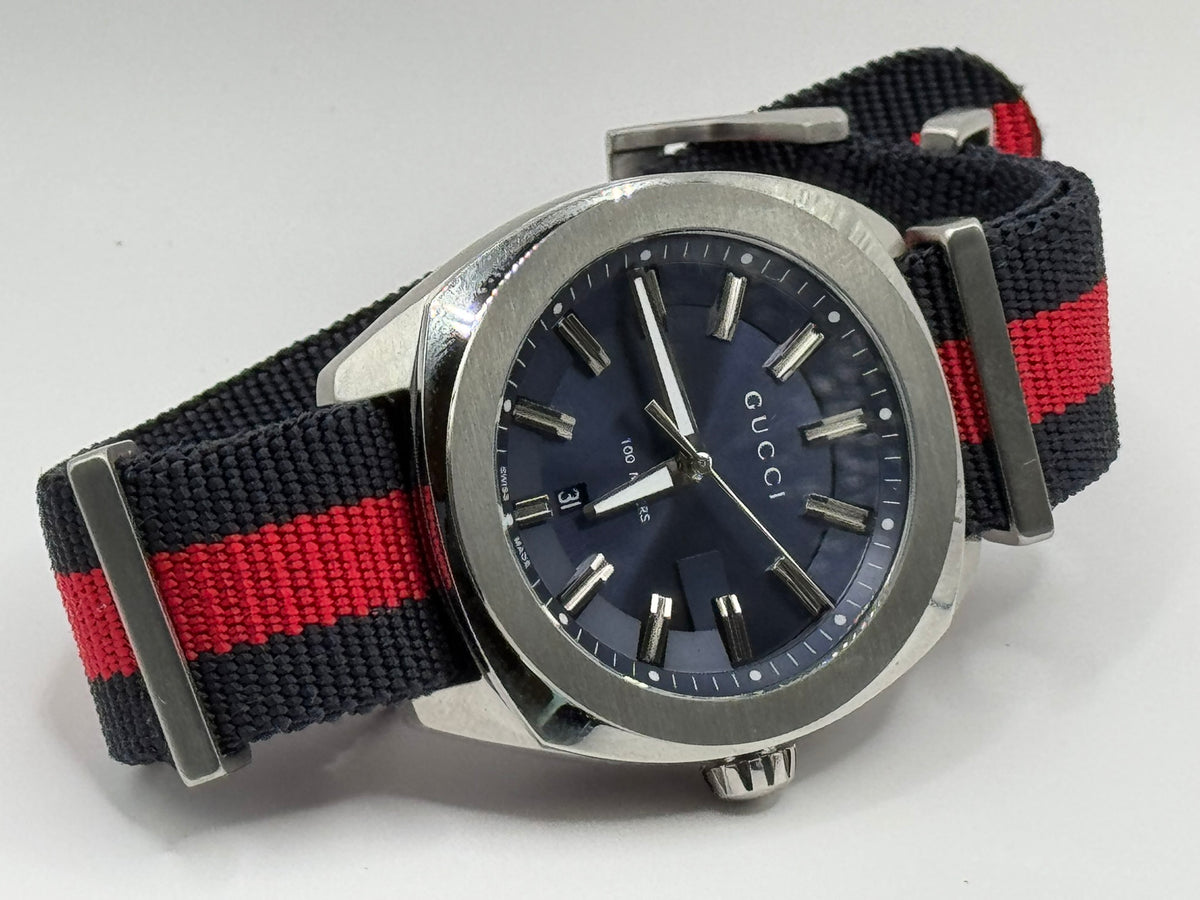 Gucci GG2570 Blue Dial – Swiss Made – Red &amp; Blue Web Strap — view 15