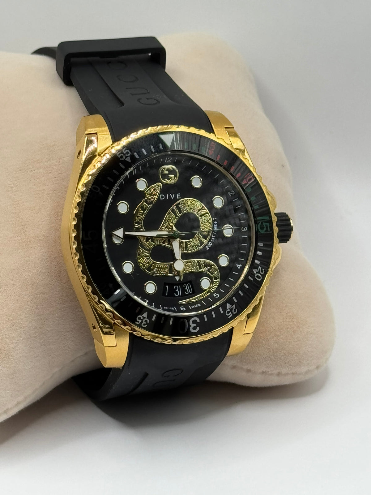 Gucci Dive Kingsnake YA136219 – 45mm – Gold PVD – Swiss Made — view 9