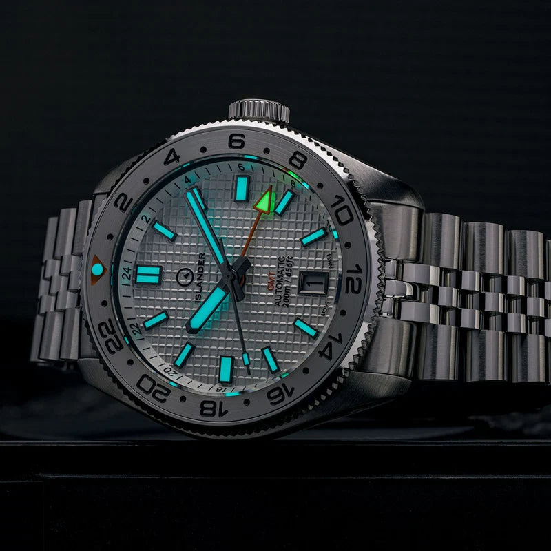 Islander Automatic GMT Dive Watch ISL-215 – White Waffle Dial – 200M — view 8