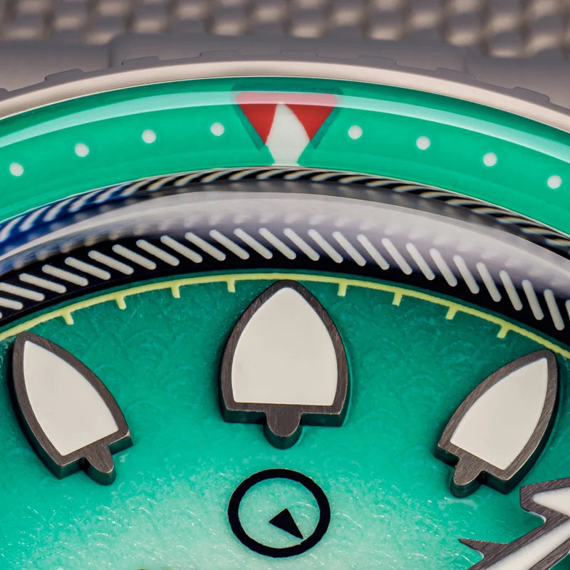 Islander Hudson “Harpoon Diver” ISL-305 – Degrading Sea Green Dial – 200M Automatic — view 6