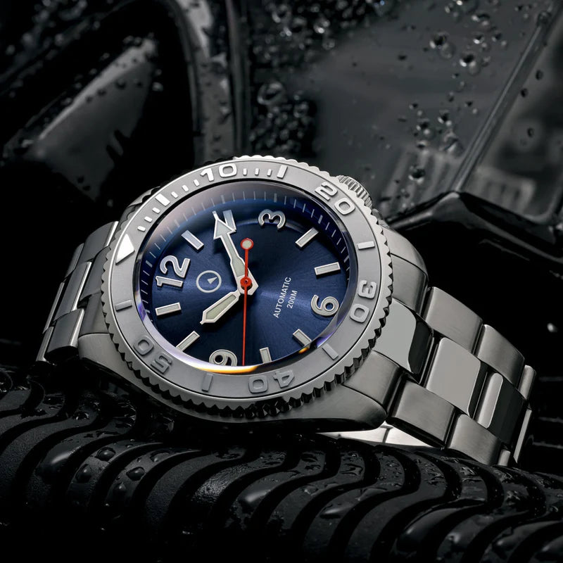 Islander Red October V2 ISL-323 – Radiant Blue Dial Automatic Dive Watch — view 6