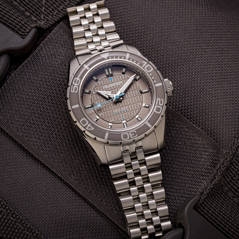 Islander Saltaire ISL-359 – 38mm Solar Dive Watch – Grey Dial – 200M — view 9