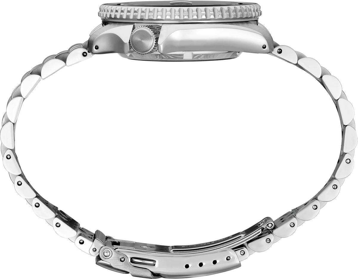 Seiko 5 Sports GMT SSK001 “Bruce Wayne” – Black Dial Automatic GMT — view 7