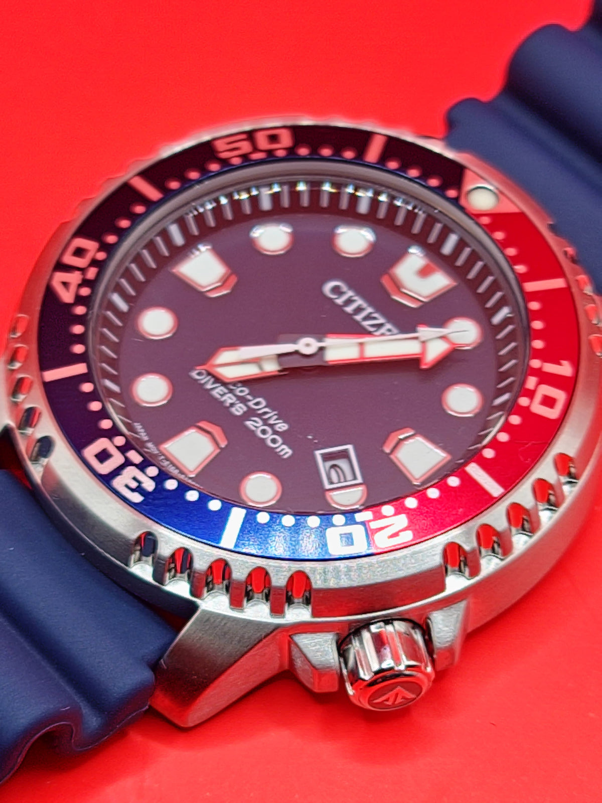 Citizen Promaster Eco-Drive Diver 200m “Pepsi” Reference: BN0159-18X / Caliber E168 — view 3