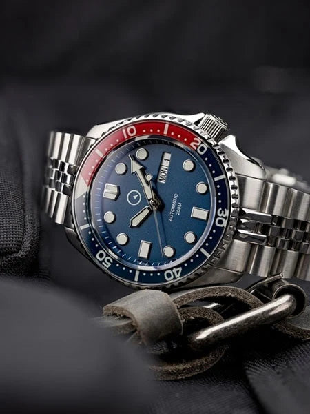 Islander ISL-19 Automatic Dive Watch – Pepsi Bezel — view 9