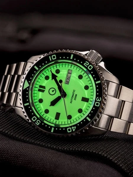 Islander ISL-61 Automatic Dive Watch – Cream Dial – 200M — view 8