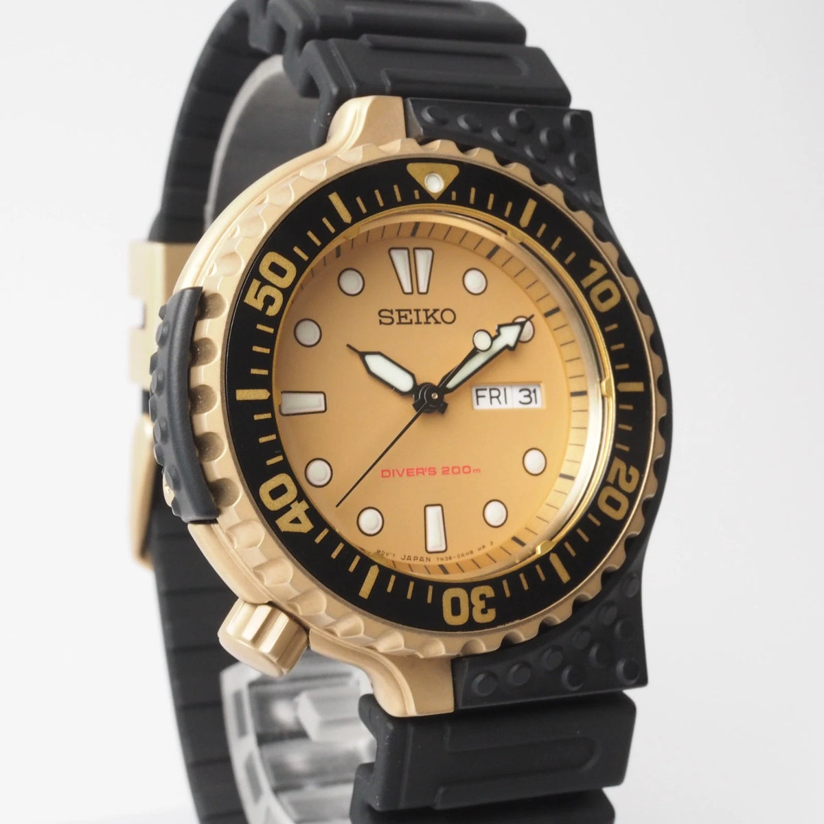 Seiko Giugiaro Air Divers 200m Numbered Limited Edition 1130/2000 – Gold Dial – 43.8mm – 7N36 Quart — view 14